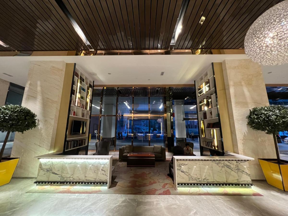 Amazing Pool By Platinum Suites Klcc Kuala Lumpur Exteriör bild