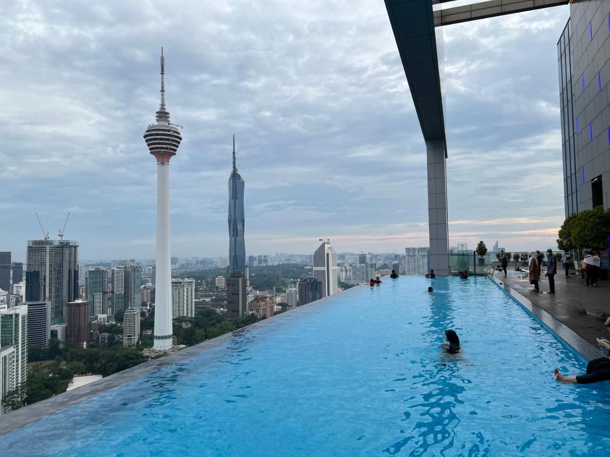 Amazing Pool By Platinum Suites Klcc Kuala Lumpur Exteriör bild