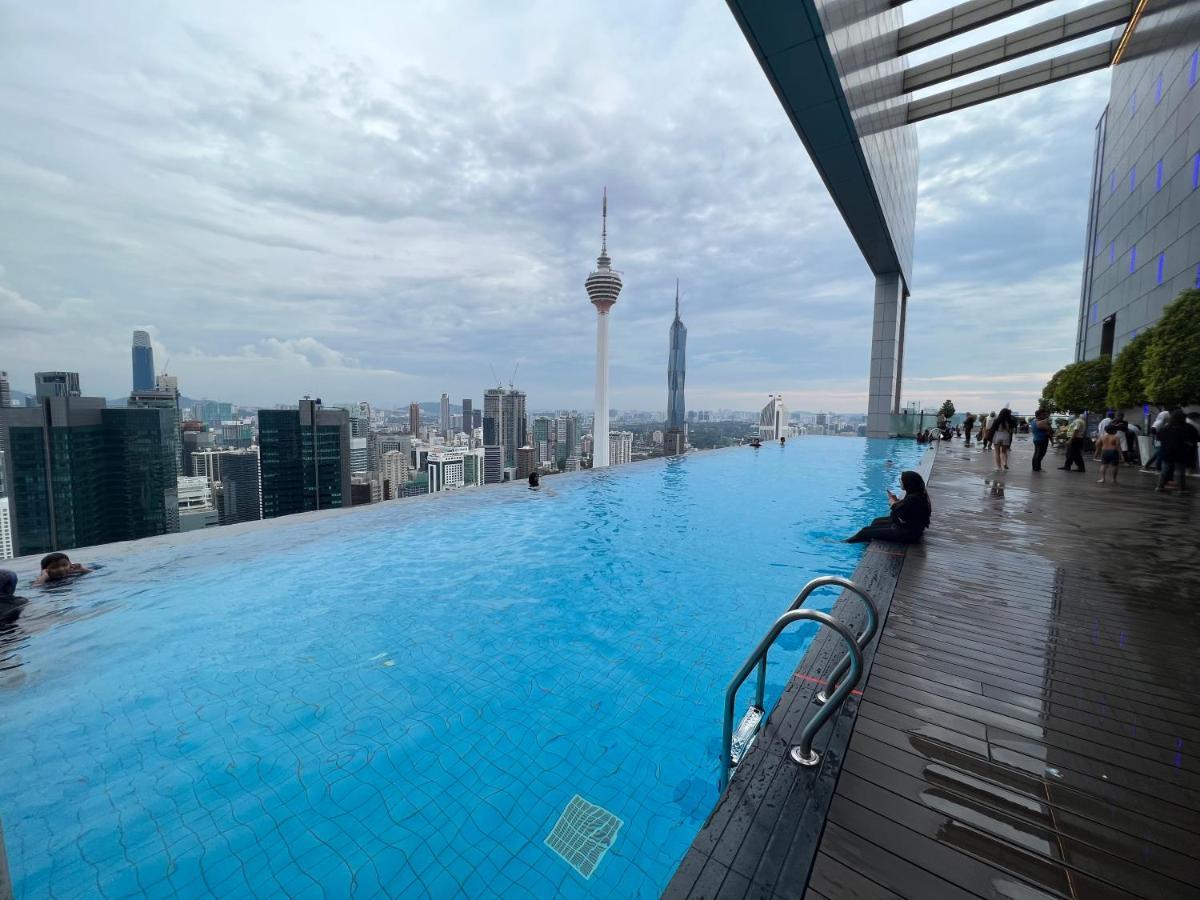 Amazing Pool By Platinum Suites Klcc Kuala Lumpur Exteriör bild