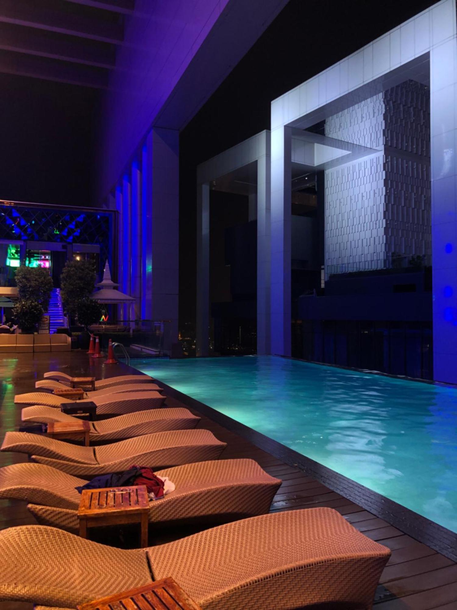 Amazing Pool By Platinum Suites Klcc Kuala Lumpur Exteriör bild
